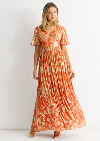 Maxi Vestido con Mangas Flutter en Jacquard Metalizado Naranja
