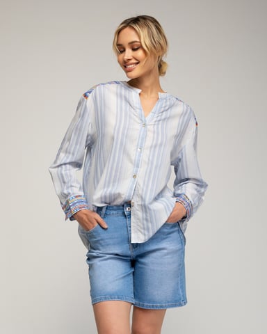 Blusa oversize de rayas con cuello mao
