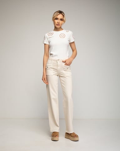 Jeans con detalle de botones
