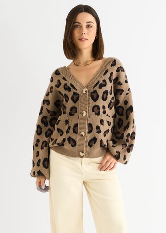 Chaqueta corta de punto con estampado animal camel