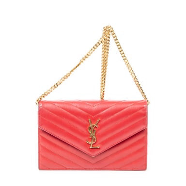 Yves Saint Laurent Envelope Wallet On Chain  en Rojo Piel de becerro