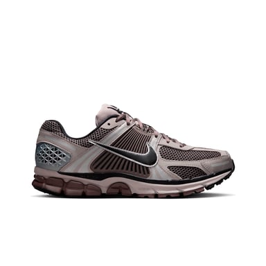 ZAP.MODA HOMBRE NIKE ZOOM VOMERO 5 BEIGE
