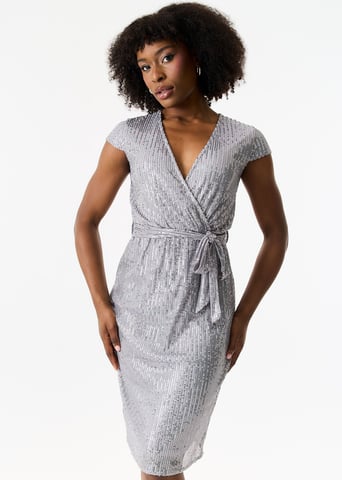 Vestido con cinturón y cintura elástica de lentejuelas metalizadas