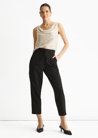 Top camisero con cuello vuelto y lentejuelas color champán
