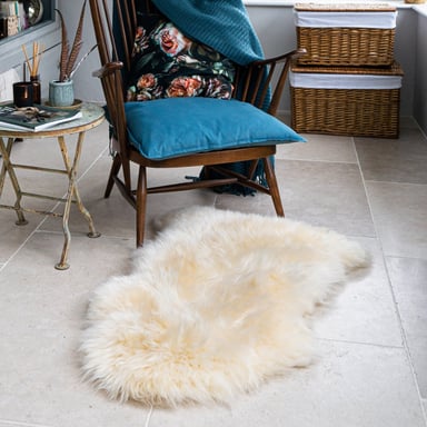 Alfombra de lana auténtica, suave y esponjosa, de piel de oveja de lino color crema auténtica, sedosa y natural.