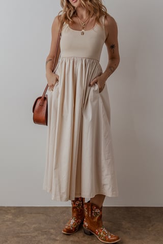 Vestido Midi Ajuste Relajado con Falda Fluida