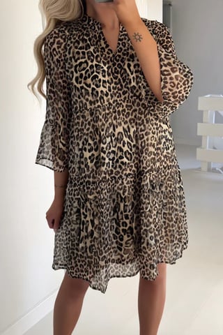 Vestido con volantes
