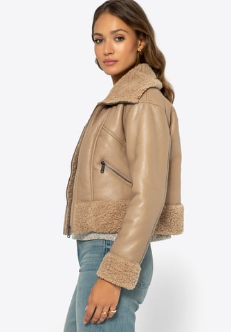 Chaqueta corta beige de mujer Wittchen con pelo, cuero ecológico beige