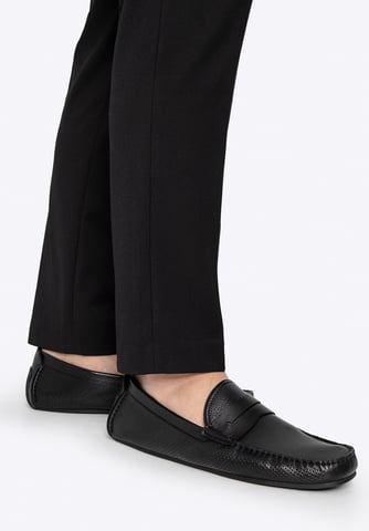 Zapatos de piel sin cordones para hombre Wittchen, piel natural negra
