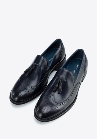 Mocasines de piel para hombre Wittchen con perforaciones en azul marino