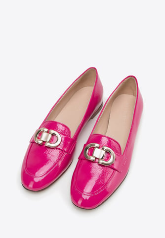 Mocasines de charol para mujer Wittchen con hebilla decorativa, color rosa