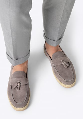Mocasines Wittchen de ante para hombre con borlas, color gris