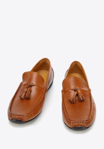 Mocasines de piel Wittchen para hombre con borlas, marrón
