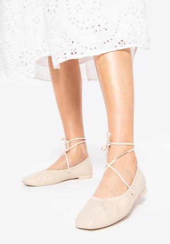 Bailarinas de mujer Wittchen de piel auténtica con cordones, color beige