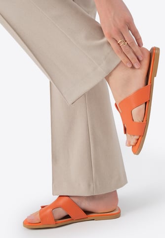 Sandalias Wittchen de piel con forma de H para mujer