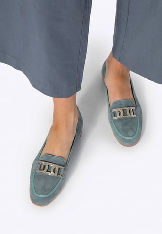 Mocasines planos de piel para mujer Wittchen en piel natural azul