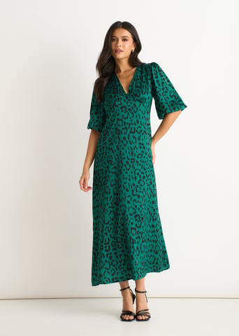 Vestido midi de satén verde con estampado animal