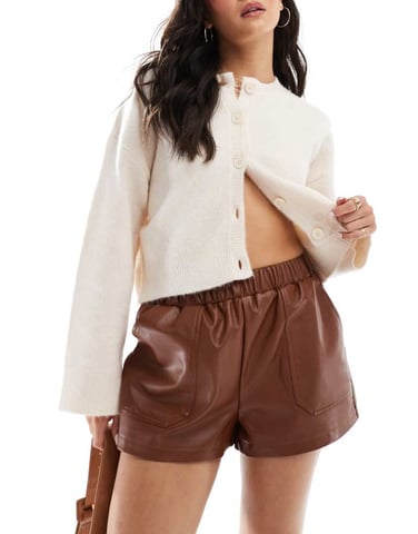 Miss Selfridge fusk läder shorts i tan