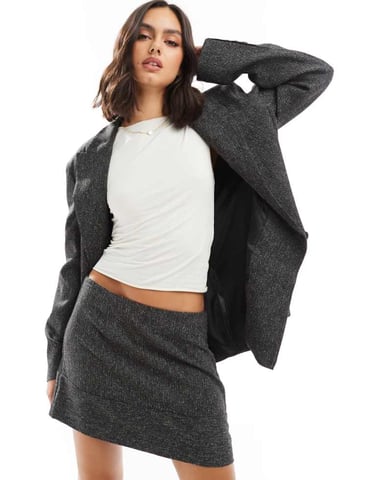 ASOS DESIGN skräddarsydd mini kjol med djup nederkant