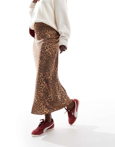ASOS DESIGN satin sned midi i leopardmönster