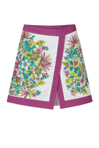 Falda acampanada con paneles florales: fresca, artística y perfecta para la elegancia del verano.