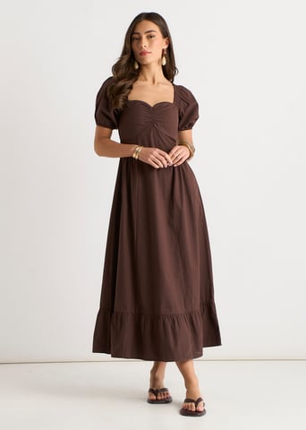 Vestido midi marrón gitano con mangas abullonadas