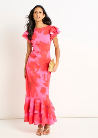 Vestido midi con volantes y estampado floral en acuarela rosa