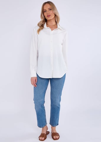 Camisa de verano oversize con textura en color blanco
