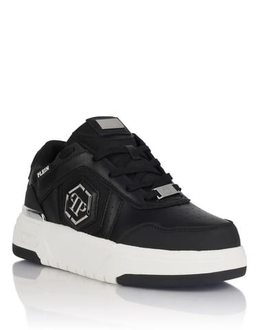 Low-Top Sneakers Sk8R
