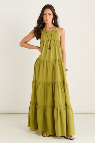 Vestido largo trapecio con cuello halter y volantes en color caqui