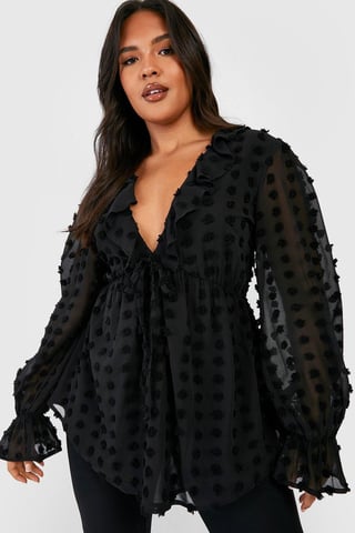 Boohoo Top amplio de gasa Dobby con volantes y fruncido