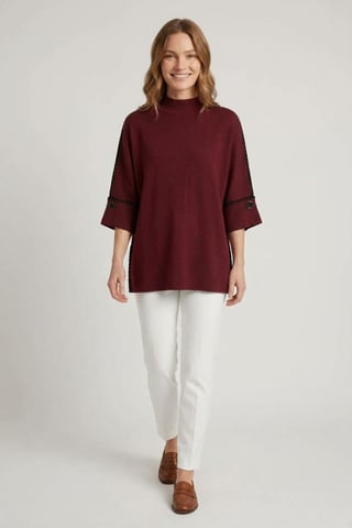 Jersey rojo con ribete en contraste y mangas 3/4