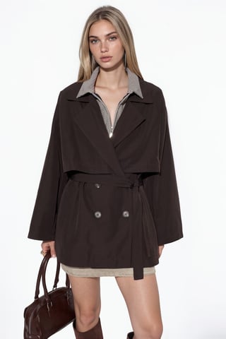 Gabardina cruzada con cinturón