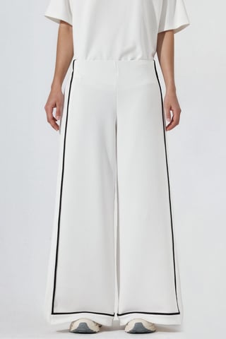 Pantalones de pierna ancha con detalle de ribete en contraste y tacto modal