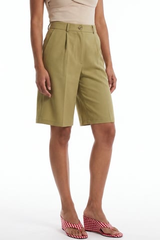 Shorts de cintura alta, pierna ancha y corte sastre
