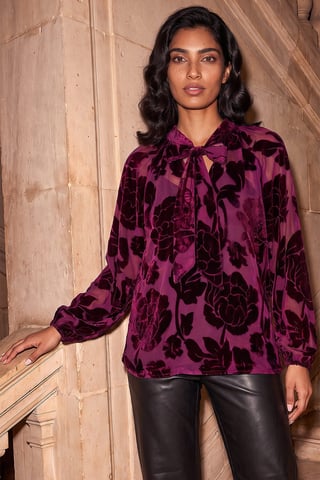 Top floral de burnout con lazo delantero