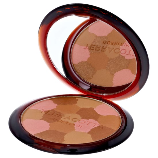 Polvo Iluminador Terracotta Light de Guerlain para un Brillo Soleado y Piel Radiante - Image 2