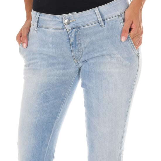 Pantalon Tejano Largo efecto gastado con bajos de corte estrecho 70DBF0282-D762 mujer - Image 3