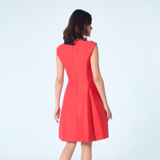Fit-and-flare satin short dress square V neckline - Image 3