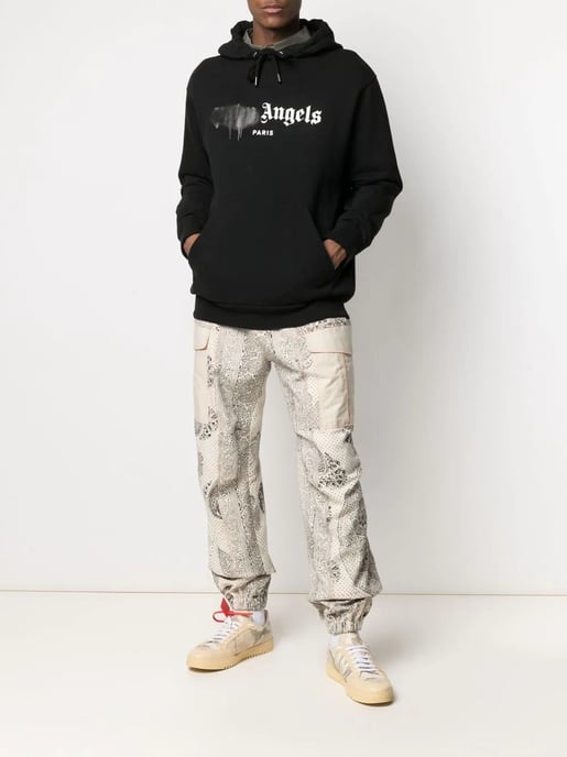 Palm Angels Paris sudadera con capucha negra con logo rociado - Image 4