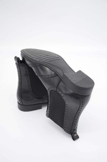 Botines planas de cuero negro Dolce Gabbana hasta el tobillo. - Image 3