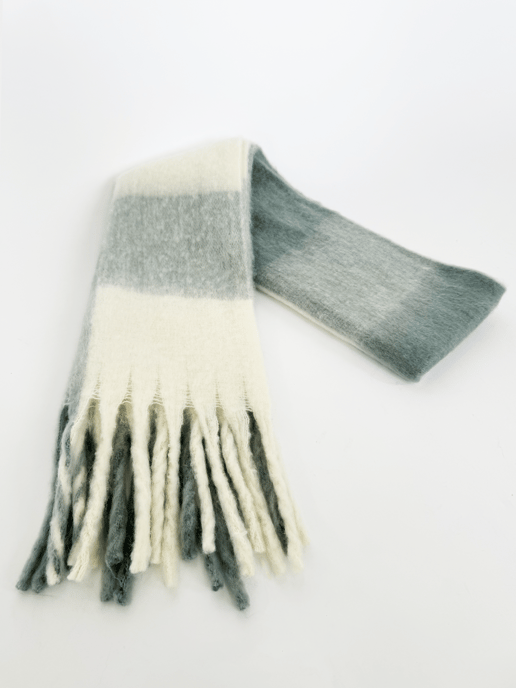 Chunky Grey and White Check Scarf