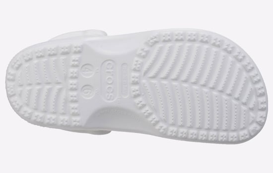 Zuecos de mujer Crocs en blanco - Image 4