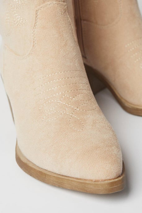 Karmi Stitch Detail Western Cowboy Ankle Boots