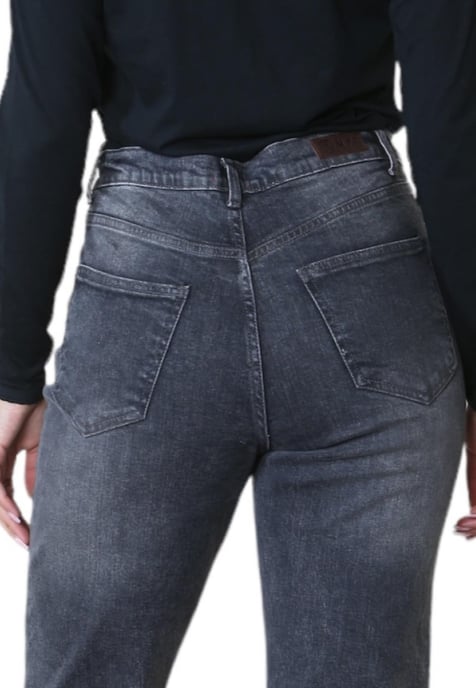 Vaqueros de cintura alta y pierna ancha MYT para mujer en negro - Image 5