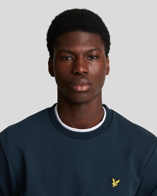 Sudadera sin cierre en azul marino oscuro Interlock de Lyle & Scott - Image 4