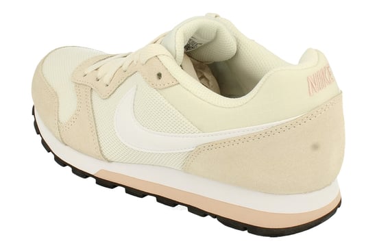 Zapatillas Nike MD Runner 2 blancas - Image 2
