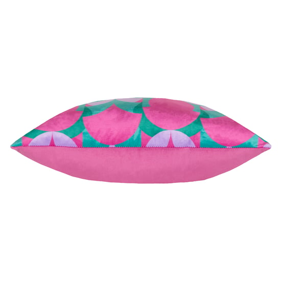 Cojín de terciopelo relleno de plumas Art Deco Raeya de Heya Home - Image 3