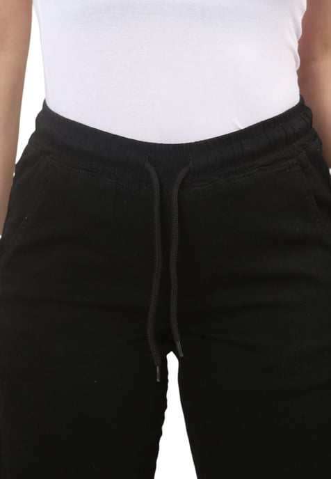 MYT Womens Elasticated High Waist Wide Leg Jeans en negro - Image 4