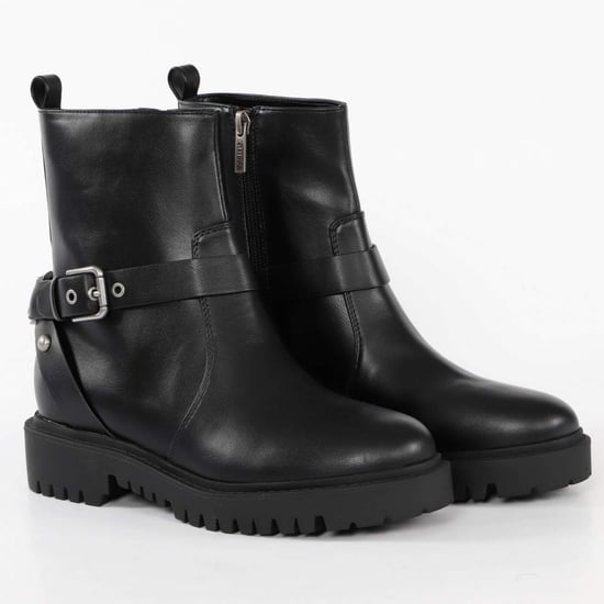 Botines Guess para mujer con logo metálico grande - Image 1